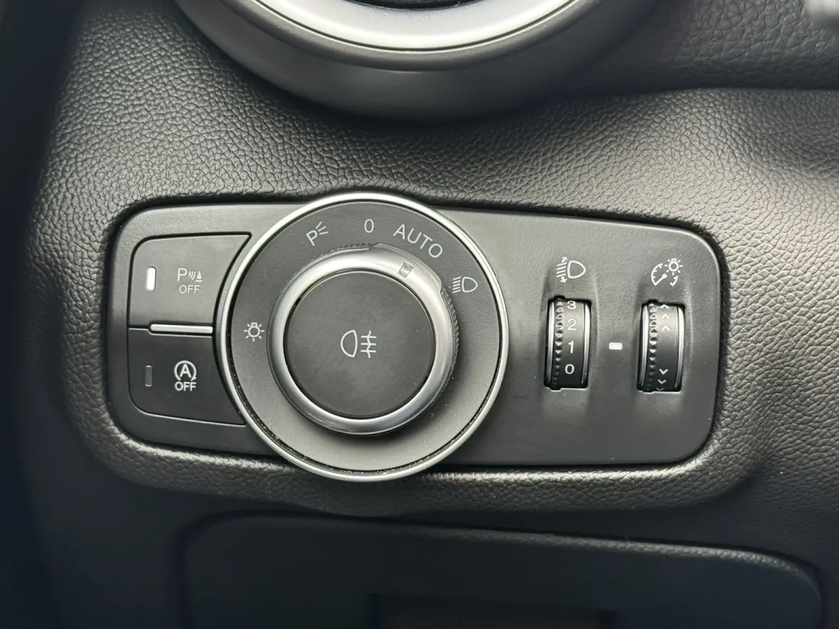 2.0T Sprint Leder elektrisch+verwarmd Stuurverw Camera Carplay