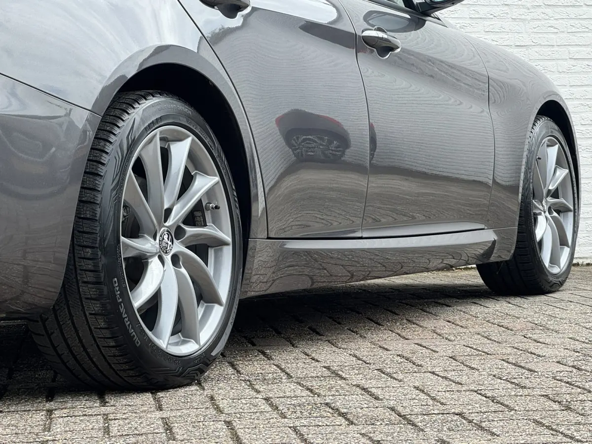 2.0T Sprint Leder elektrisch+verwarmd Stuurverw Camera Carplay