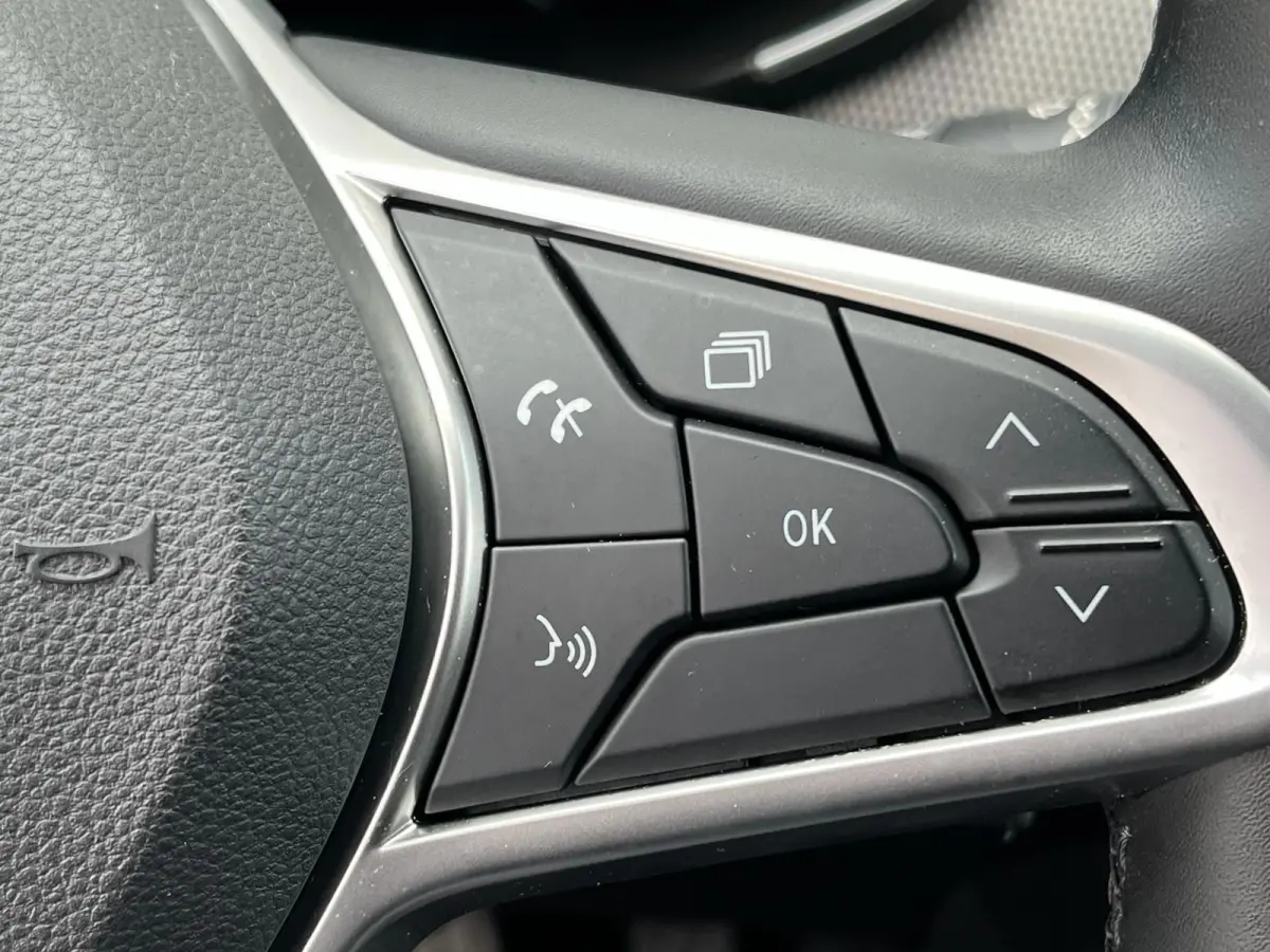 1.6 E-Tech full hybrid 145 techno Facelift| Camera | Climate Control | Dodehoek Detectie | Full LED | Navigatie |