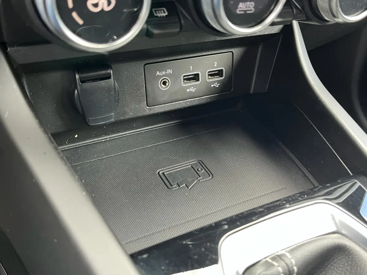 1.6 E-Tech full hybrid 145 techno Facelift| Camera | Climate Control | Dodehoek Detectie | Full LED | Navigatie |