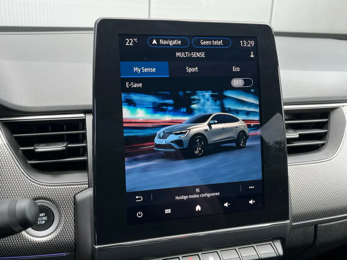 1.6 E-Tech full hybrid 145 techno Facelift| Camera | Climate Control | Dodehoek Detectie | Full LED | Navigatie |