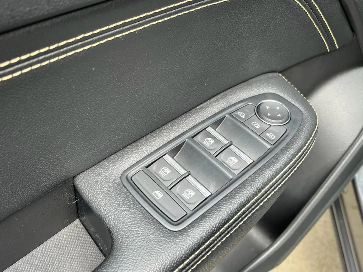 1.6 E-Tech full hybrid 145 techno Facelift| Camera | Climate Control | Dodehoek Detectie | Full LED | Navigatie |