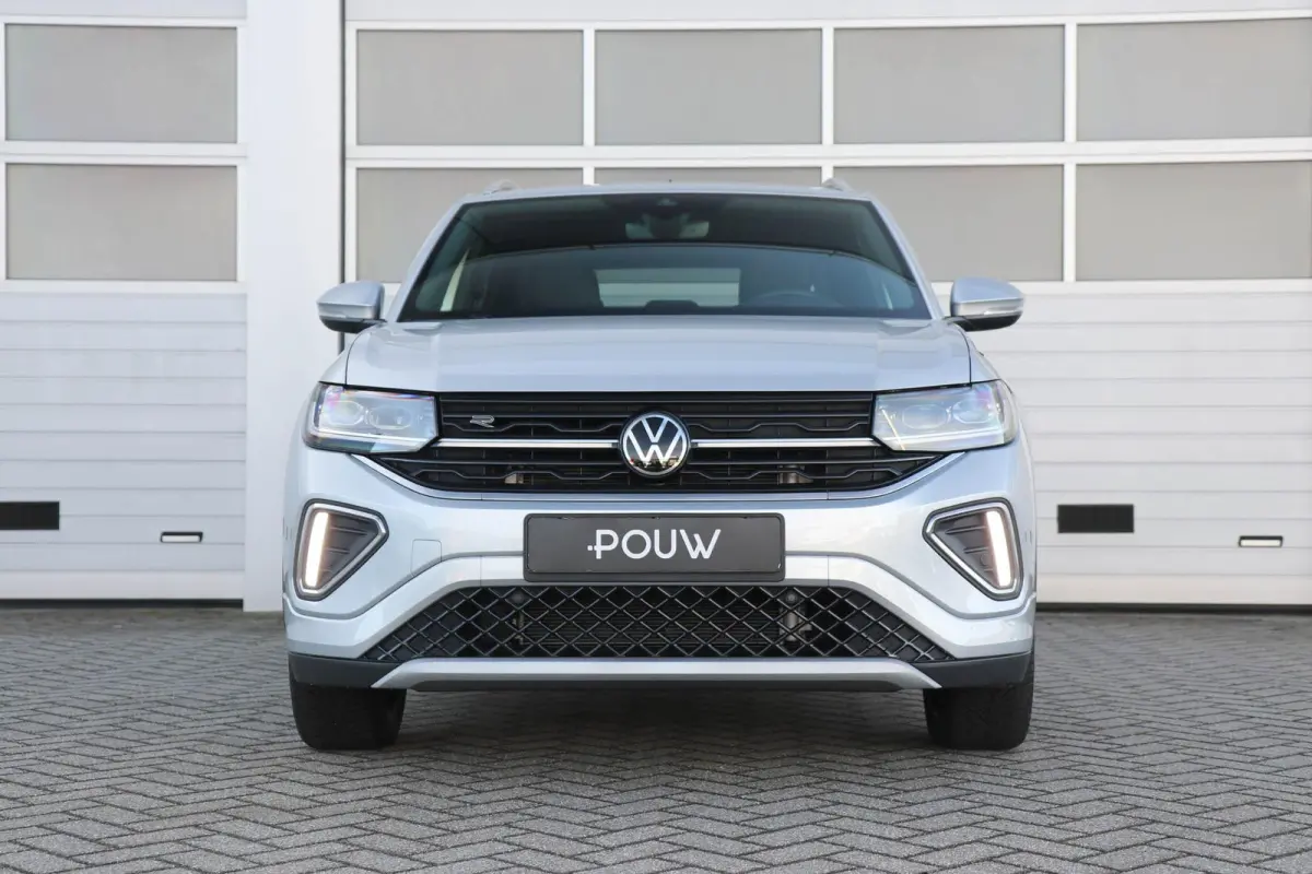 1.5 TSI 150pk DSG R-Line | Navigatie | Achteruitrijcamera | Stoelverwarming | 18" Velgen