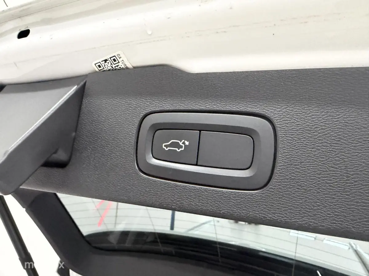 2.0 T6 Twin Engine AWD Inscription ADAPTIVE CRUISE