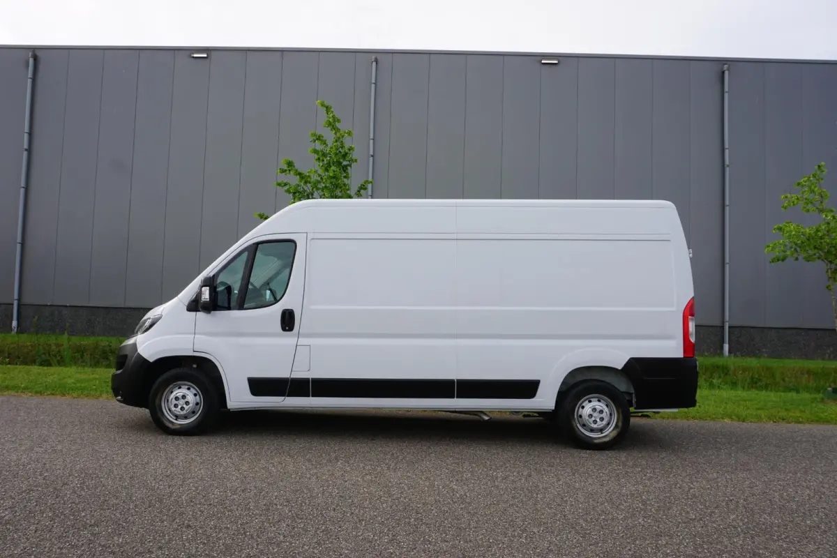 2.2 BlueHDi 140 L3H2 3.5t in Topstaat |Camera |Cruise |Carplay |Android auto |Airco |Betimmering |1e eigenaar |Lage KM-stand |EURO6D |BPM vrij voor ondernemers |Mooie camperbasis