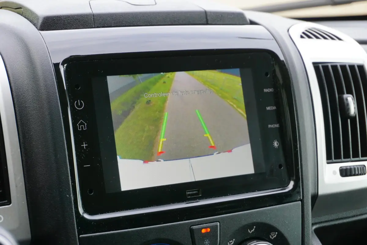2.2 BlueHDi 140 L3H2 3.5t in Topstaat |Camera |Cruise |Carplay |Android auto |Airco |Betimmering |1e eigenaar |Lage KM-stand |EURO6D |BPM vrij voor ondernemers |Mooie camperbasis