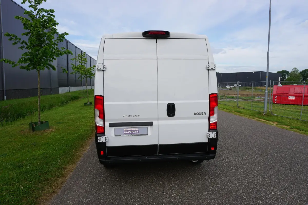 2.2 BlueHDi 140 L3H2 3.5t in Topstaat |Camera |Cruise |Carplay |Android auto |Airco |Betimmering |1e eigenaar |Lage KM-stand |EURO6D |BPM vrij voor ondernemers |Mooie camperbasis