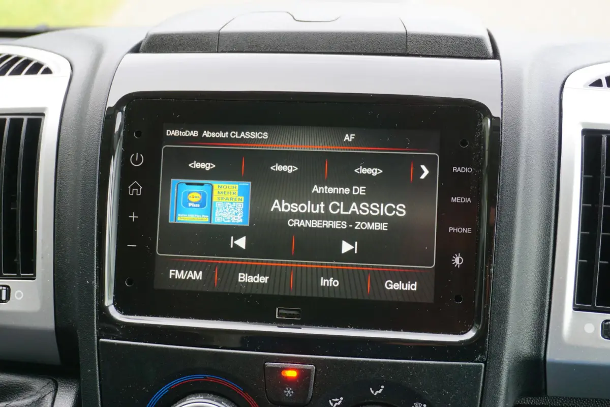 2.2 BlueHDi 140 L3H2 3.5t in Topstaat |Camera |Cruise |Carplay |Android auto |Airco |Betimmering |1e eigenaar |Lage KM-stand |EURO6D |BPM vrij voor ondernemers |Mooie camperbasis