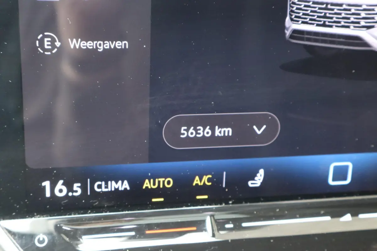 1.5 eHybrid 204pk R-Line Edition | Panoramadak | 20" Velgen | Black Style