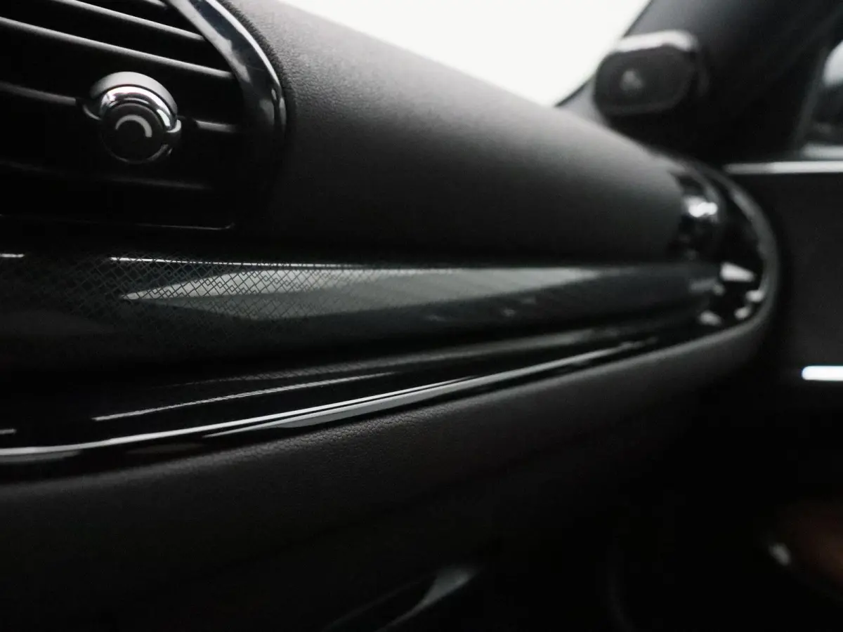 Cooper Richmond Park Edition + Panoramadak + Stoelverwarming + Park Assistant + Harman Kardon + 18''