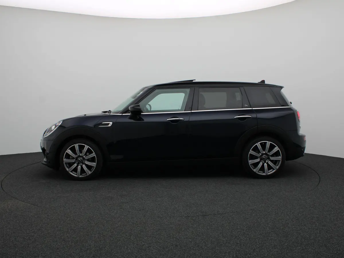 Cooper Richmond Park Edition + Panoramadak + Stoelverwarming + Park Assistant + Harman Kardon + 18''