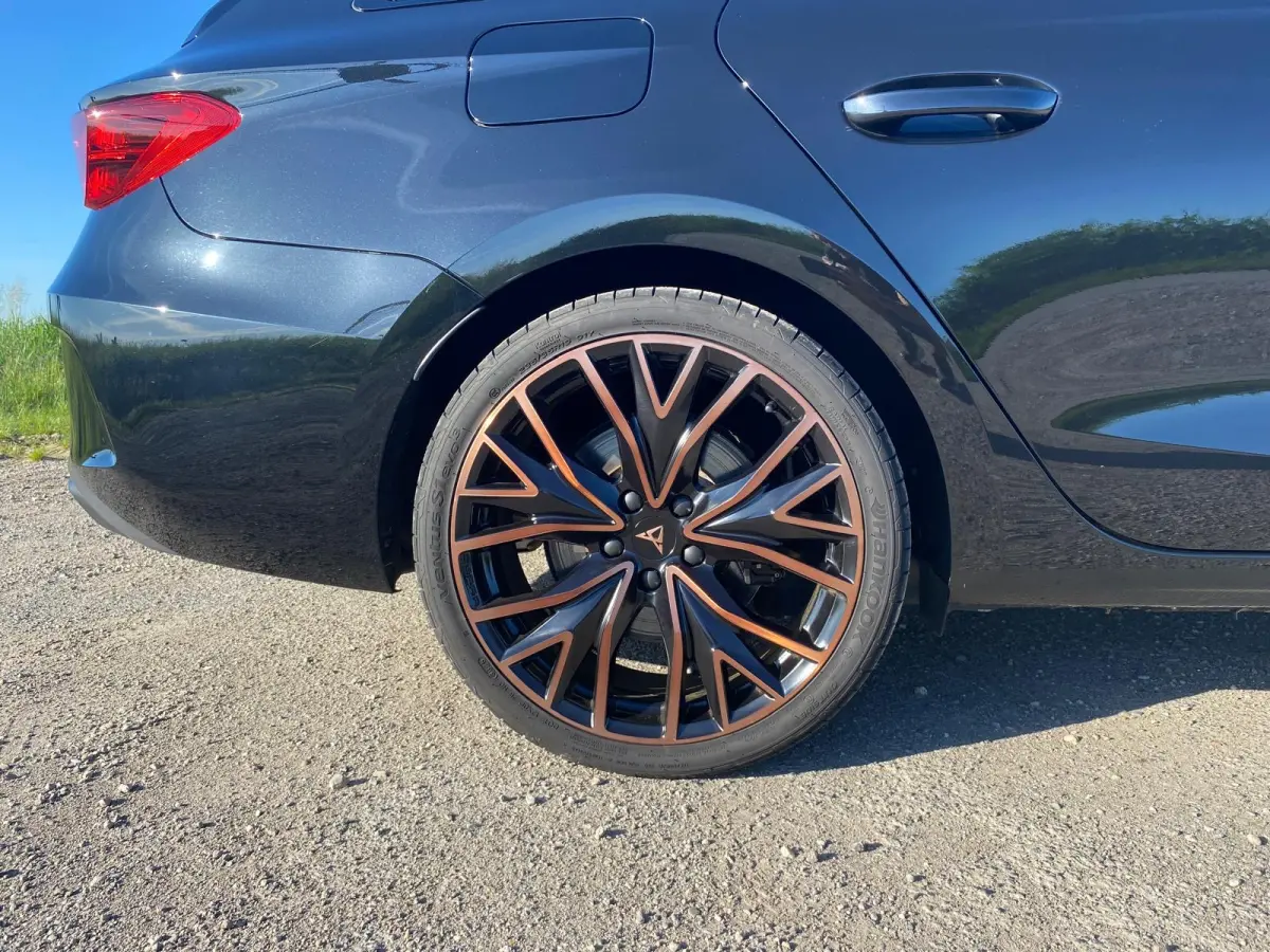 1.5 TSI e-Hybrid 272pk VZ Performance