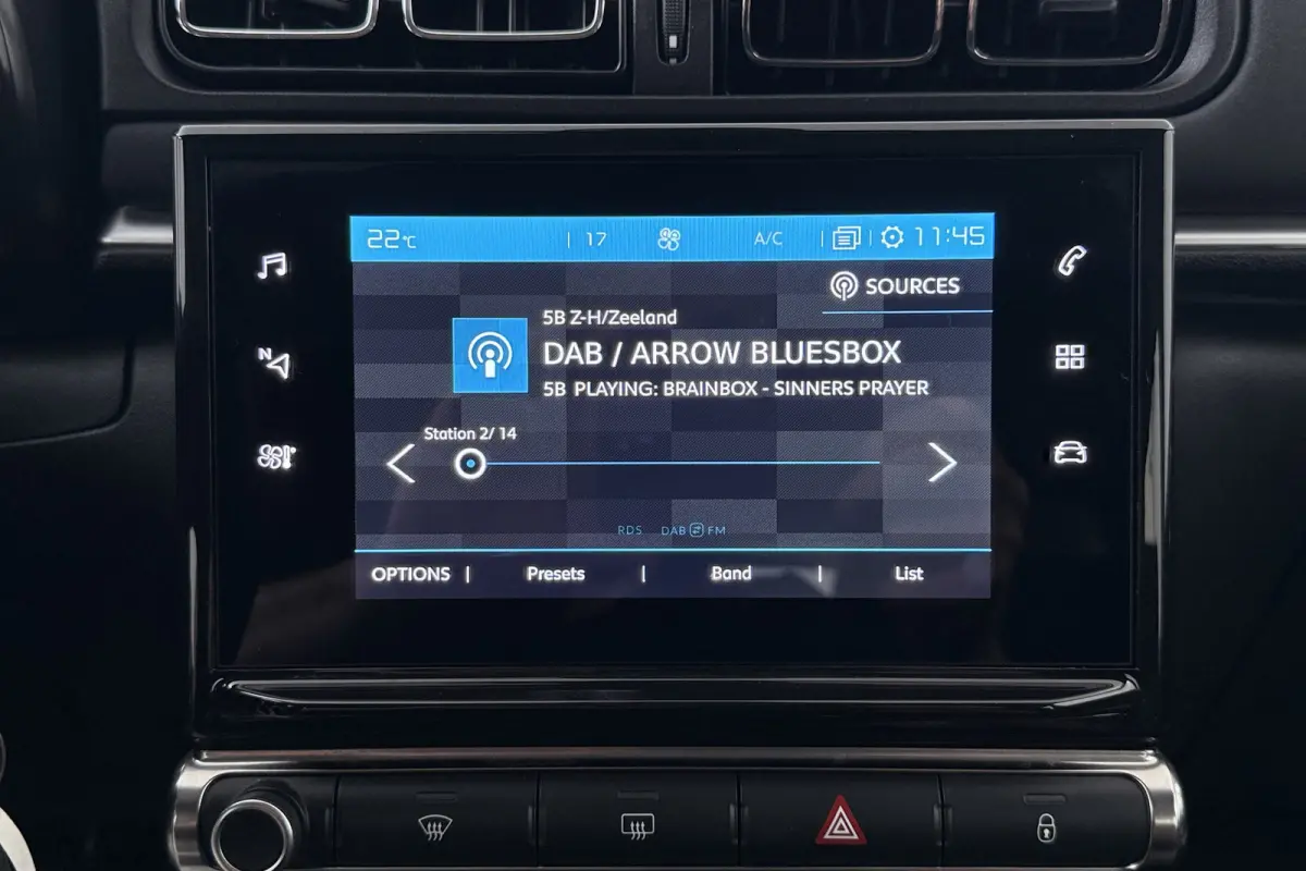 1.2T Business+ Carplay Climate Navi 16'LMV DAB LED Cruise