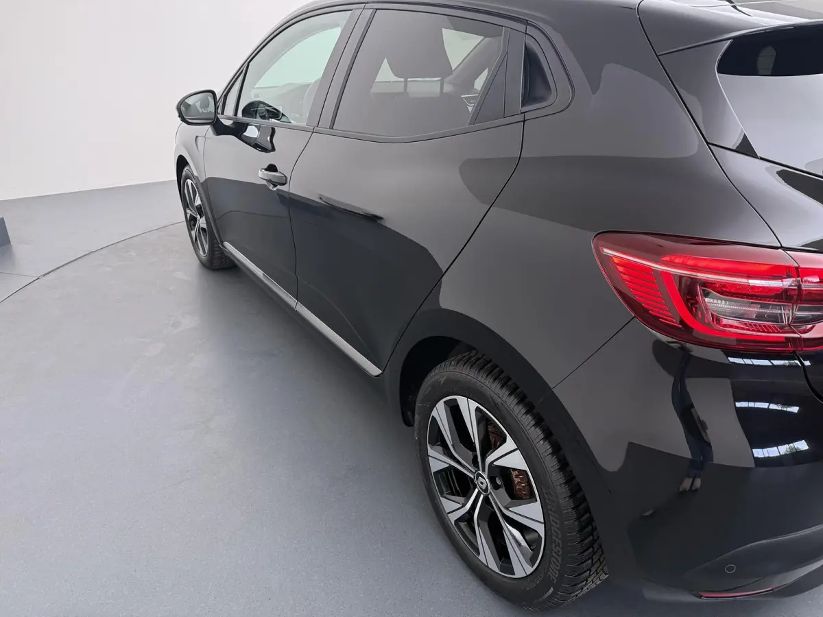 TCe 90 GPF Evolution | Navigatie | Parkeersensoren | Lichtmetalen velgen |
