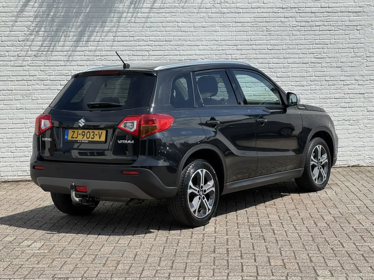 1.4 S Trekhaak Camera Pdc v+a Adaptieve cruise Keyless Navigatie Verwarmde stoelen