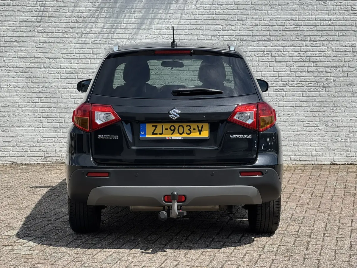 1.4 S Trekhaak Camera Pdc v+a Adaptieve cruise Keyless Navigatie Verwarmde stoelen