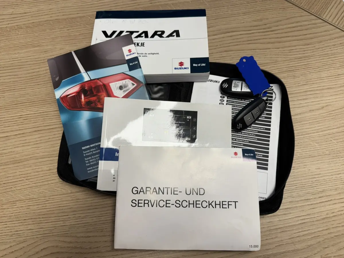 1.4 S Trekhaak Camera Pdc v+a Adaptieve cruise Keyless Navigatie Verwarmde stoelen