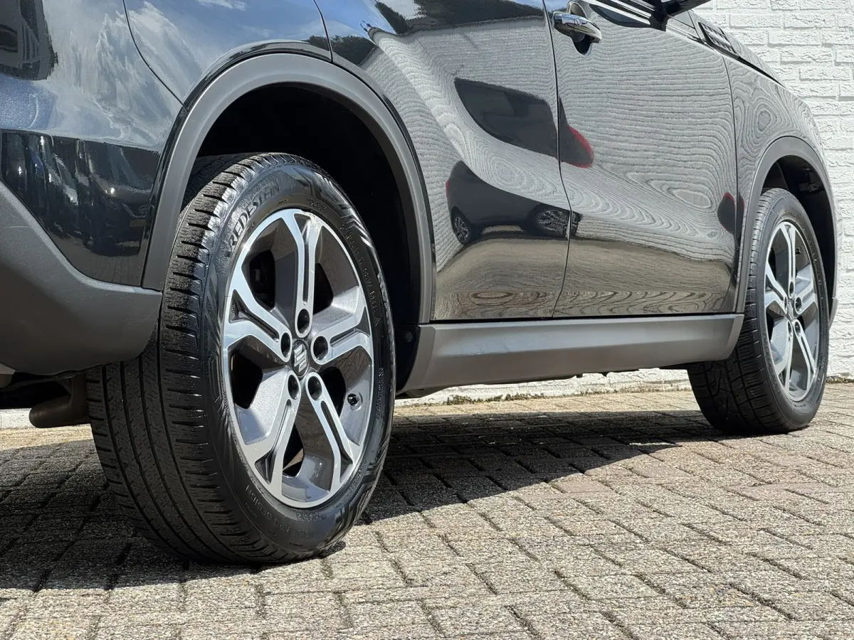 1.4 S Trekhaak Camera Pdc v+a Adaptieve cruise Keyless Navigatie Verwarmde stoelen