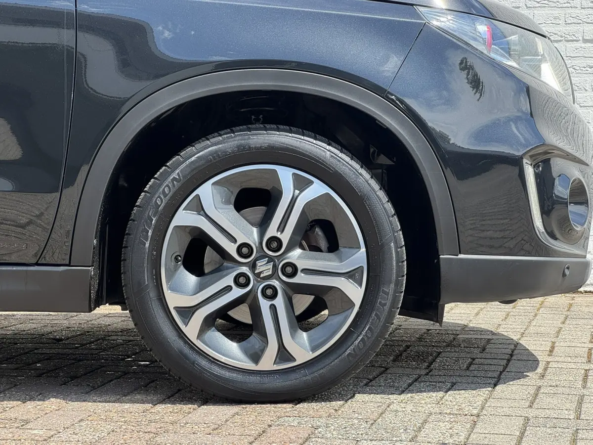 1.4 S Trekhaak Camera Pdc v+a Adaptieve cruise Keyless Navigatie Verwarmde stoelen