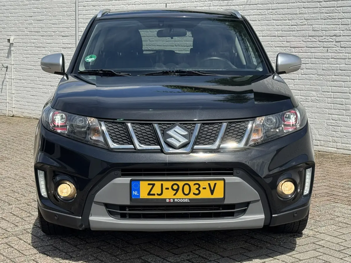 1.4 S Trekhaak Camera Pdc v+a Adaptieve cruise Keyless Navigatie Verwarmde stoelen