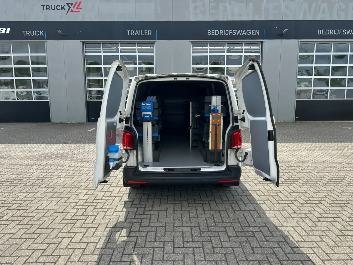2.0 TDI L2H1 28 > Complete inrichting (Sortimo) en BPM Vrij!/camera/automaat/150pk....