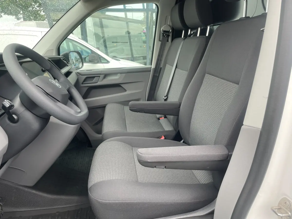 2.0 TDI L2H1 28 > Complete inrichting (Sortimo) en BPM Vrij!/camera/automaat/150pk....