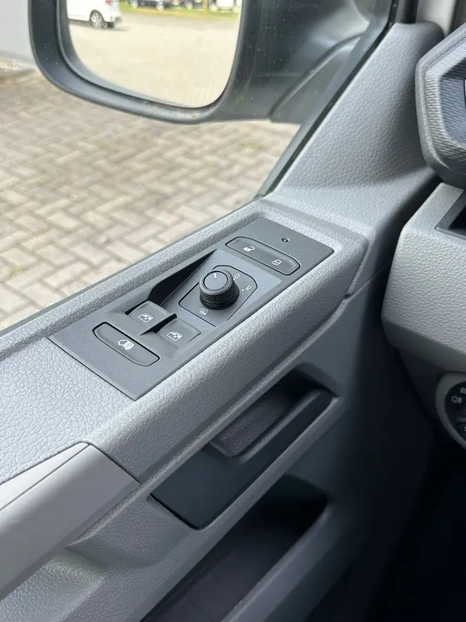 2.0 TDI L2H1 28 > Complete inrichting (Sortimo) en BPM Vrij!/camera/automaat/150pk....