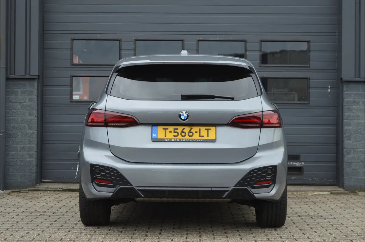 218i | M-PAKKET | CAMERA | ORG. NL |