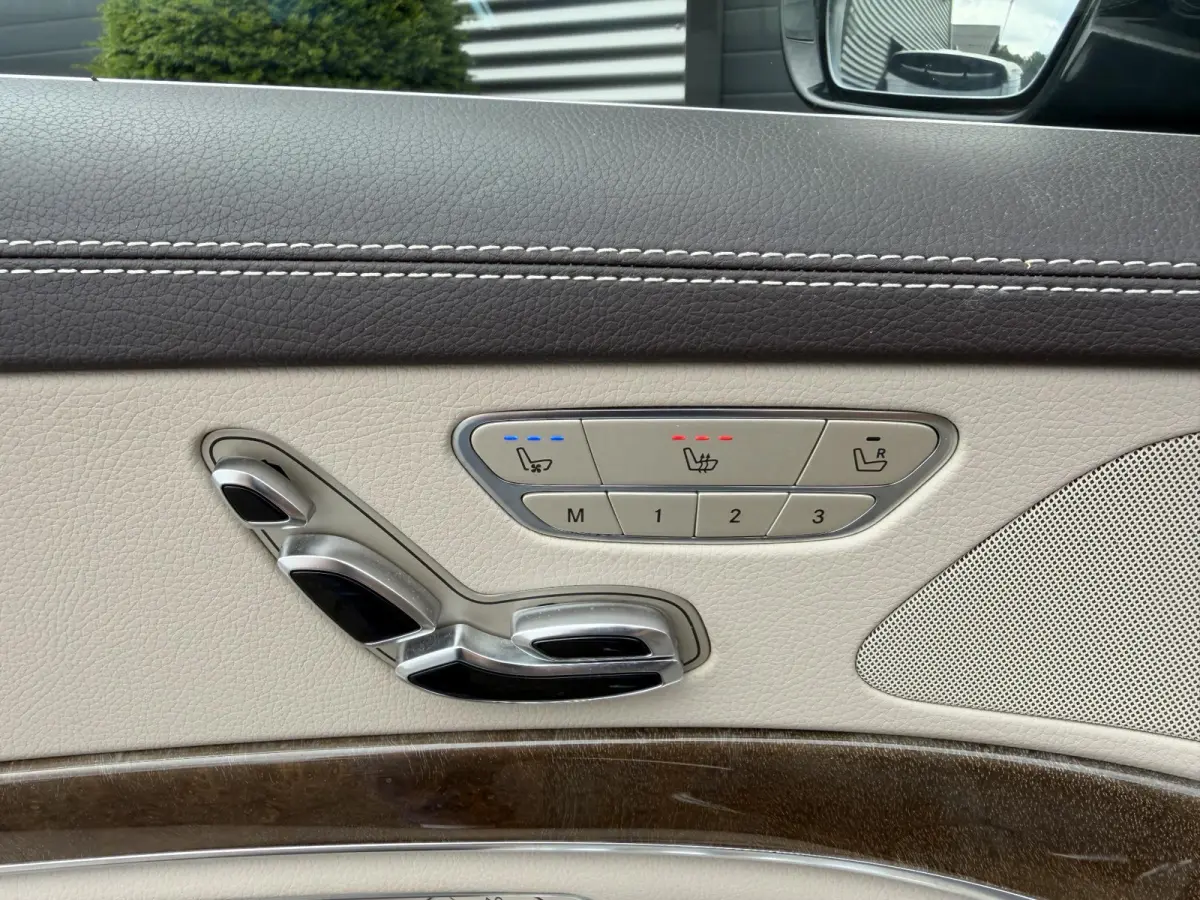 500 PLUG-IN HYBRID Lang Prestige | Panoramadak | Camera | Massage | Stoelventilatie/Verwarming |