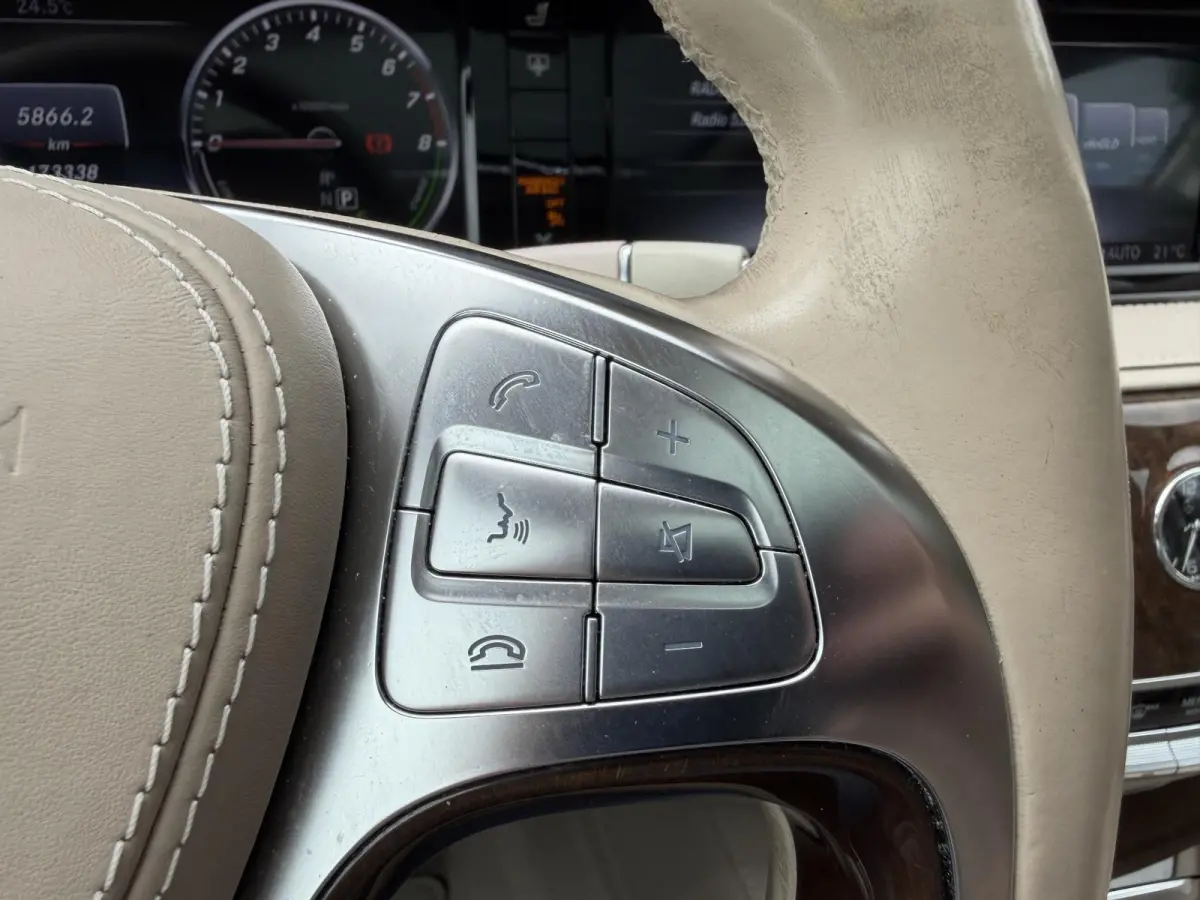 500 PLUG-IN HYBRID Lang Prestige | Panoramadak | Camera | Massage | Stoelventilatie/Verwarming |