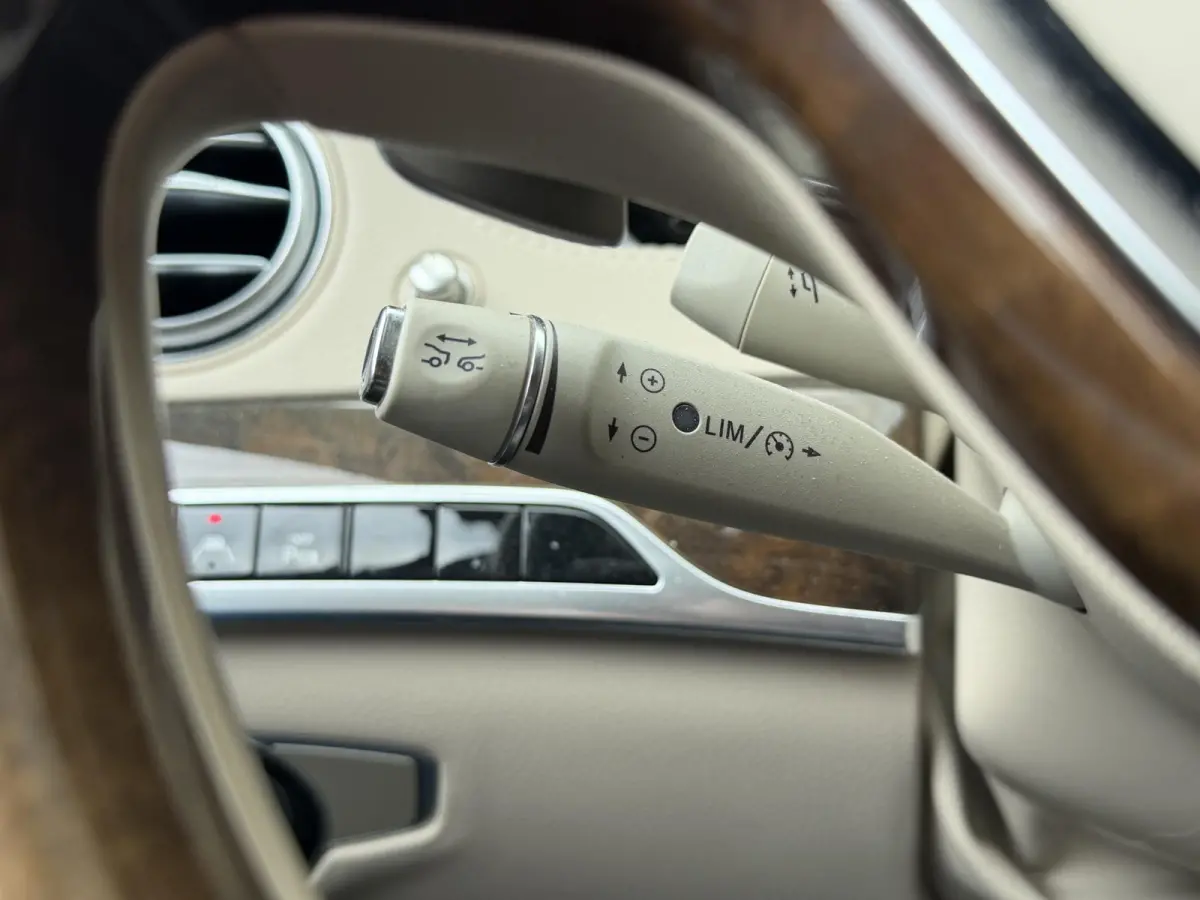 500 PLUG-IN HYBRID Lang Prestige | Panoramadak | Camera | Massage | Stoelventilatie/Verwarming |