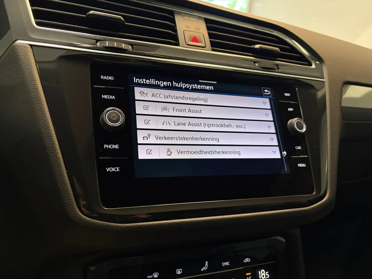 Life Business 1.5 TSi | LED | Navigatie | Virtual cockpit| ACC |