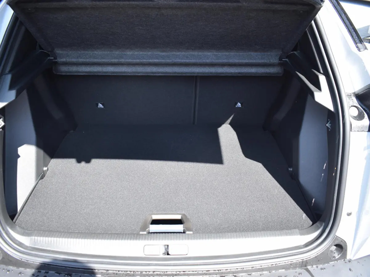 1.2 Hybrid 145 Allure | Tot 8 jaar garantie | NAVI & ACCES PACK | VISION & DRIVE ASSIST PLUS PACK | 8 JAAR PEUGEOT CARE GARANTIE