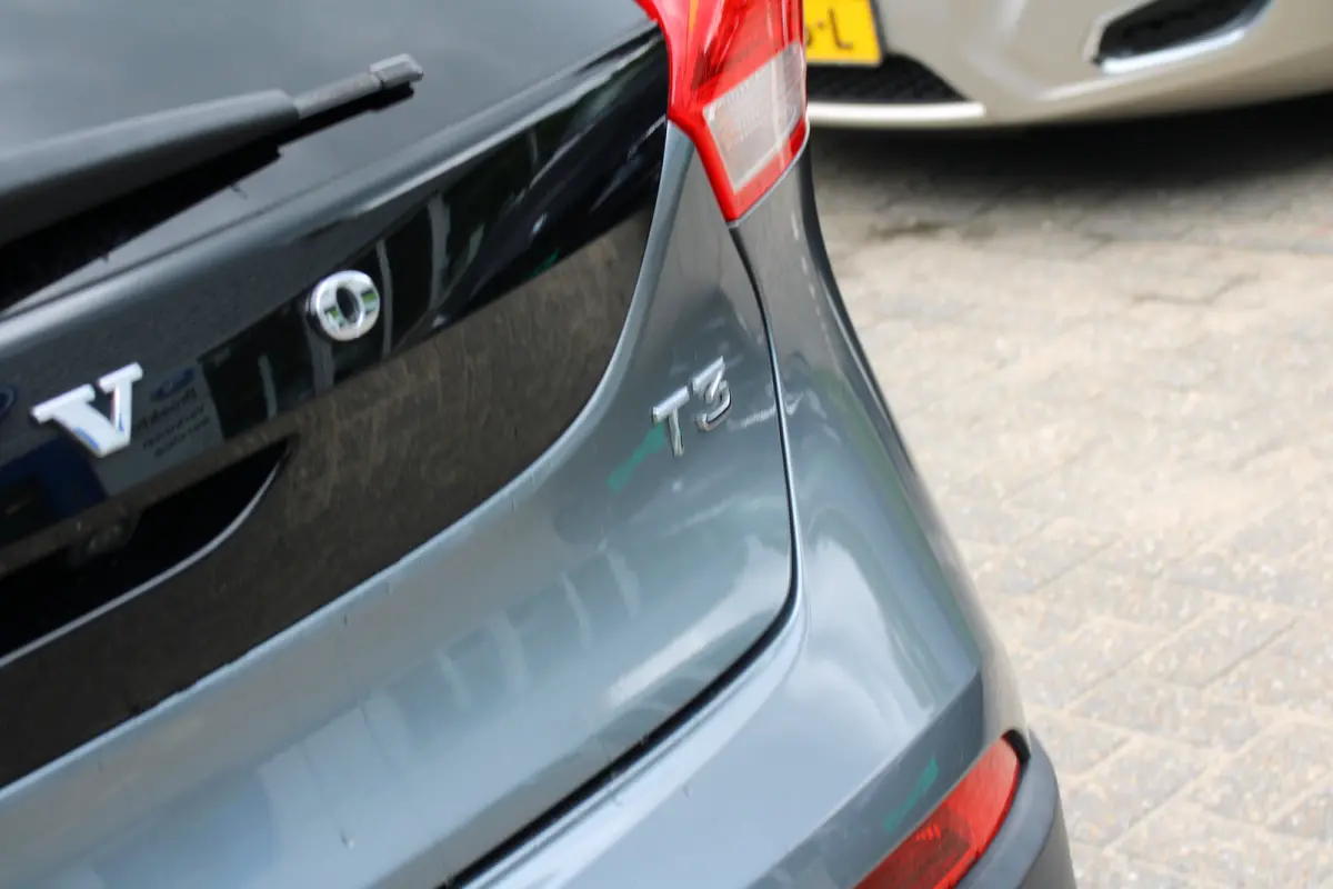 1.5 T3 Polar+ Luxury | NL-AUTO! | DEALER OH! | LEDER | PANODAK | CAMERA | PARK SENS V + A | CRUISE | STOELVERWARMING |
