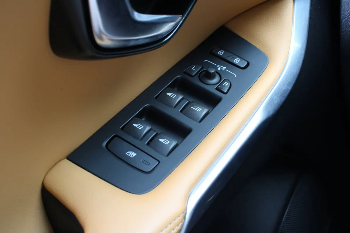 1.5 T3 Polar+ Luxury | NL-AUTO! | DEALER OH! | LEDER | PANODAK | CAMERA | PARK SENS V + A | CRUISE | STOELVERWARMING |