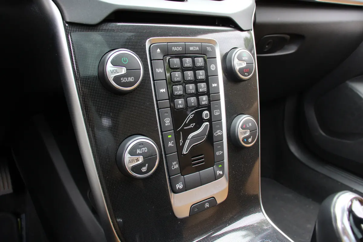 1.5 T3 Polar+ Luxury | NL-AUTO! | DEALER OH! | LEDER | PANODAK | CAMERA | PARK SENS V + A | CRUISE | STOELVERWARMING |