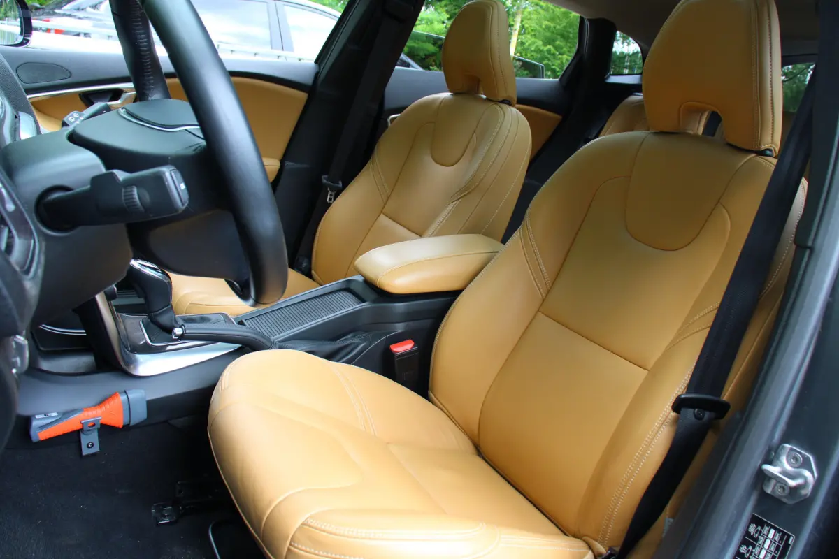 1.5 T3 Polar+ Luxury | NL-AUTO! | DEALER OH! | LEDER | PANODAK | CAMERA | PARK SENS V + A | CRUISE | STOELVERWARMING |