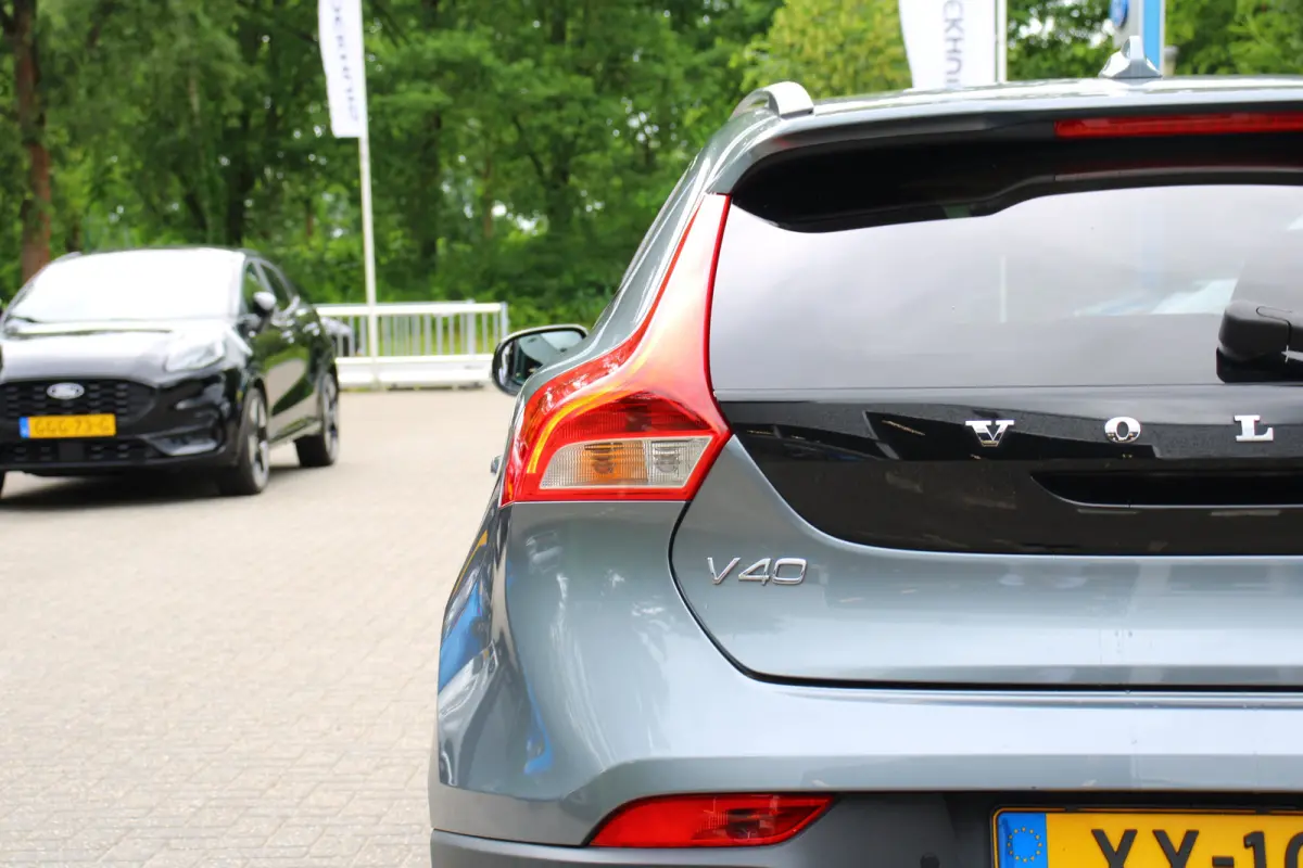 1.5 T3 Polar+ Luxury | NL-AUTO! | DEALER OH! | LEDER | PANODAK | CAMERA | PARK SENS V + A | CRUISE | STOELVERWARMING |