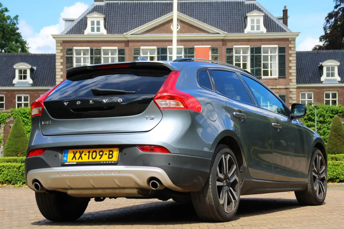 1.5 T3 Polar+ Luxury | NL-AUTO! | DEALER OH! | LEDER | PANODAK | CAMERA | PARK SENS V + A | CRUISE | STOELVERWARMING |