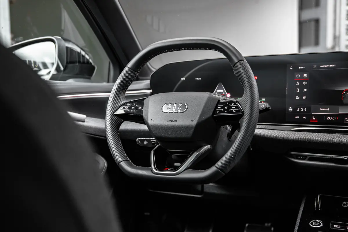 Avant 2.0 quattro S edition | Panoramadak | Camera