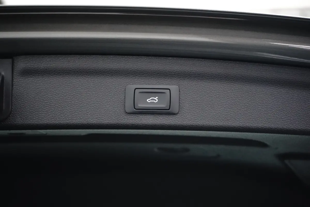 45 TFSI e 245PK PHEV S-Tronic | PDC V+A | App connect | Lederen stoelen zwart | Stoelverwarming voor