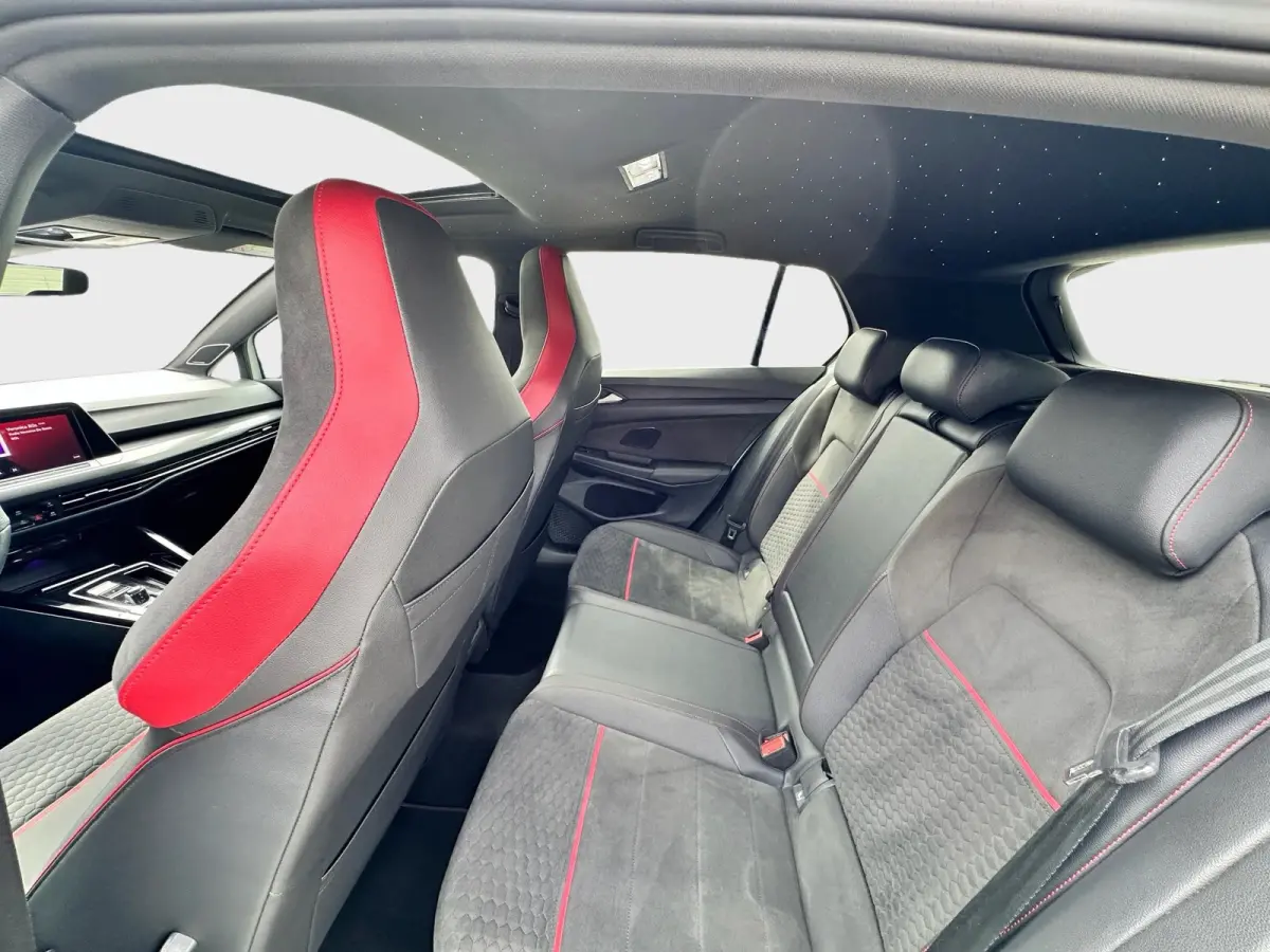 VW Golf GTI Clubsport 2.0 TSI DSG 300 PK Oryx White Full Options
