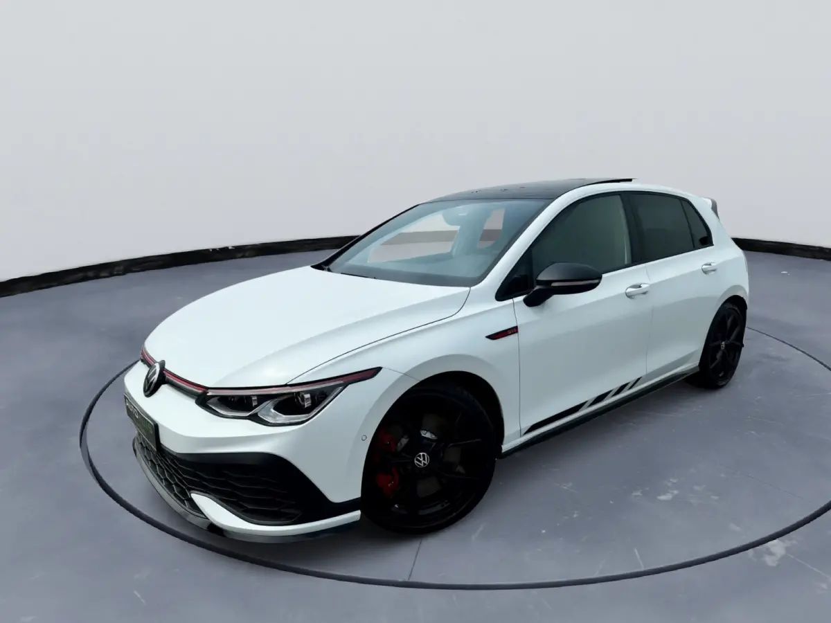 VW Golf GTI Clubsport 2.0 TSI DSG 300 PK Oryx White Full Options