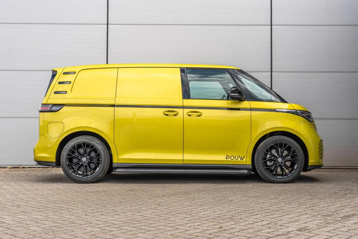 286pk Bulli Edition 79 kWh | 20" Velgen | Sidesteps | Schuifdeur Pakket | Trekhaak