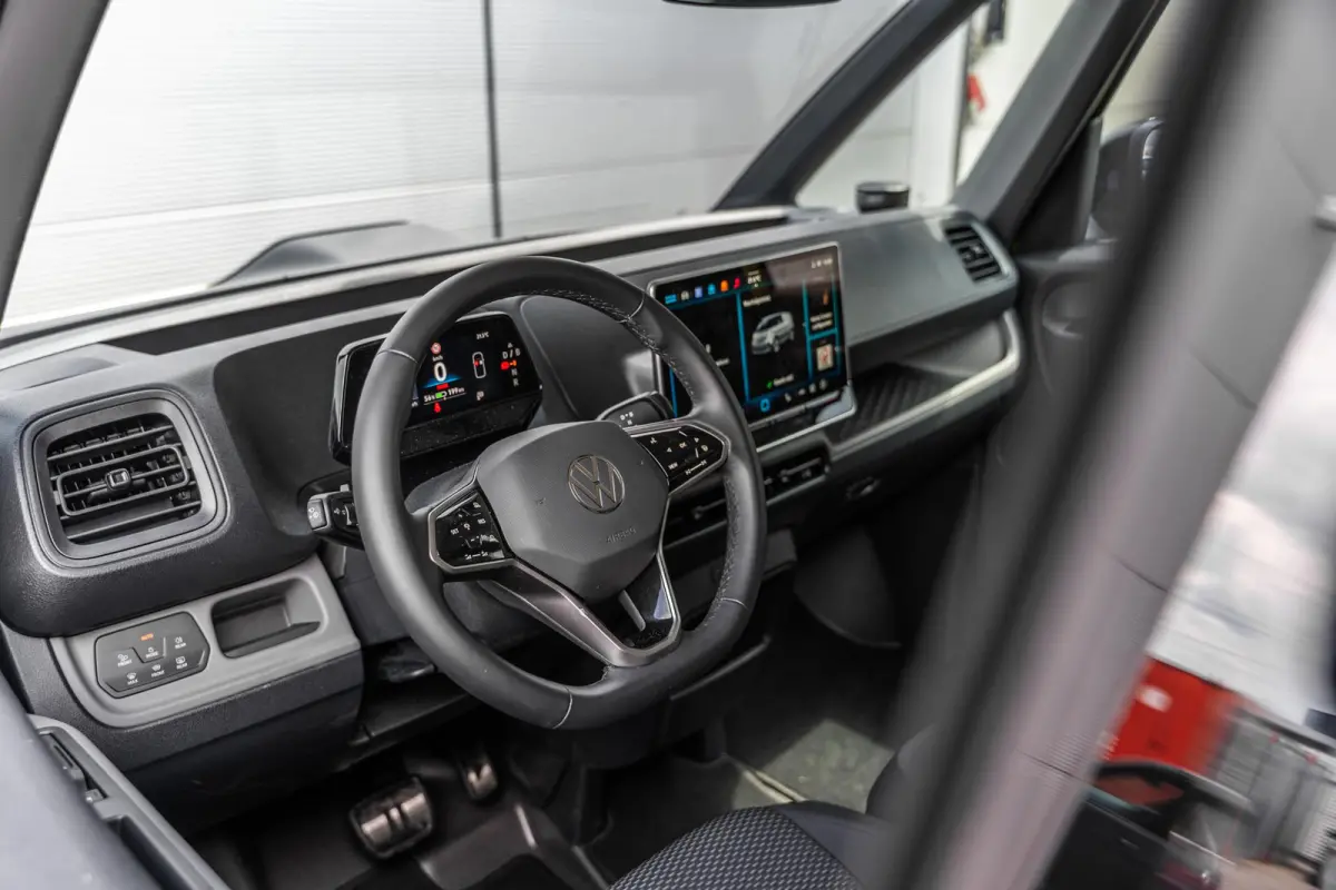 286pk Bulli Edition 79 kWh | 20" Velgen | Sidesteps | Schuifdeur Pakket | Trekhaak