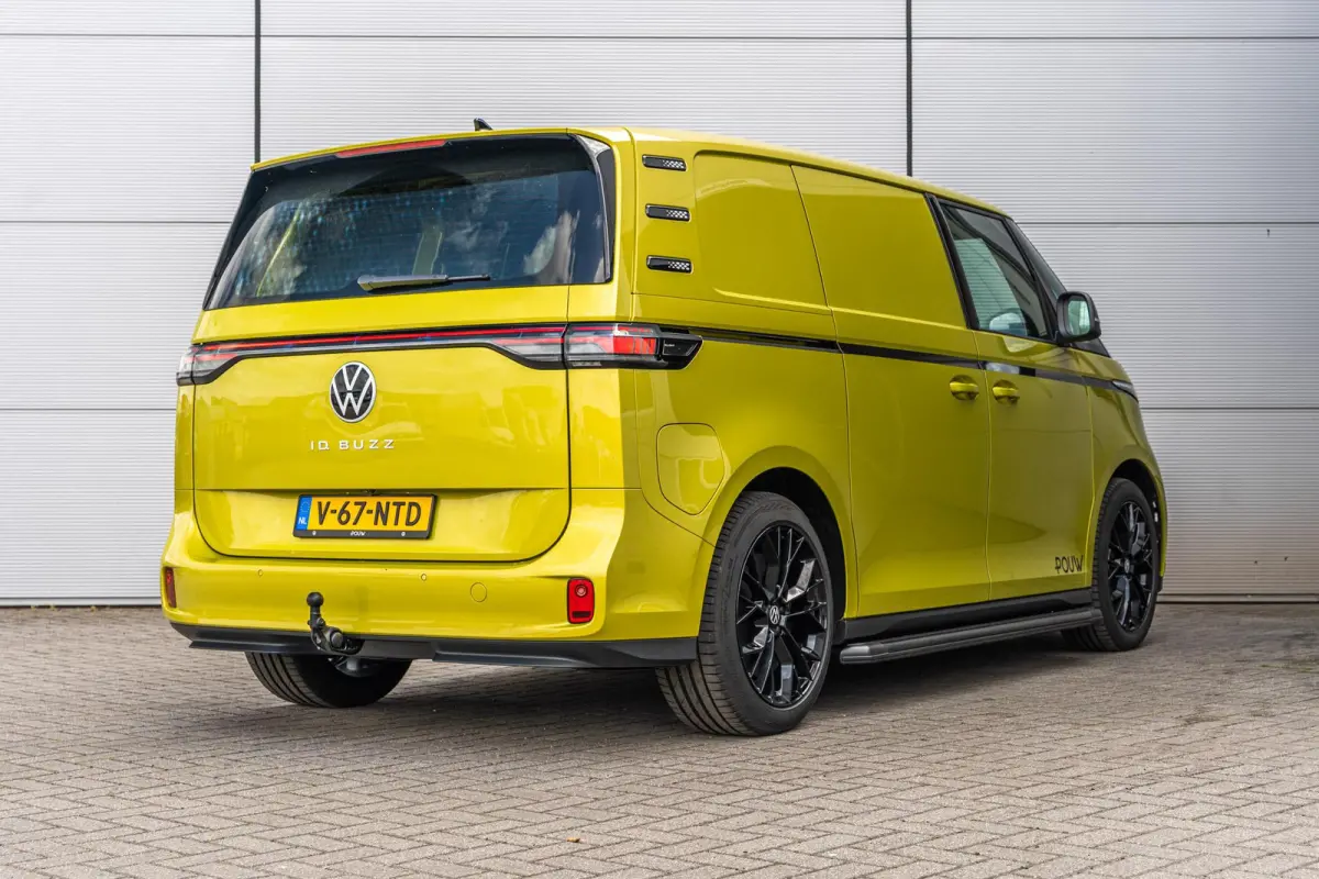 286pk Bulli Edition 79 kWh | 20" Velgen | Sidesteps | Schuifdeur Pakket | Trekhaak