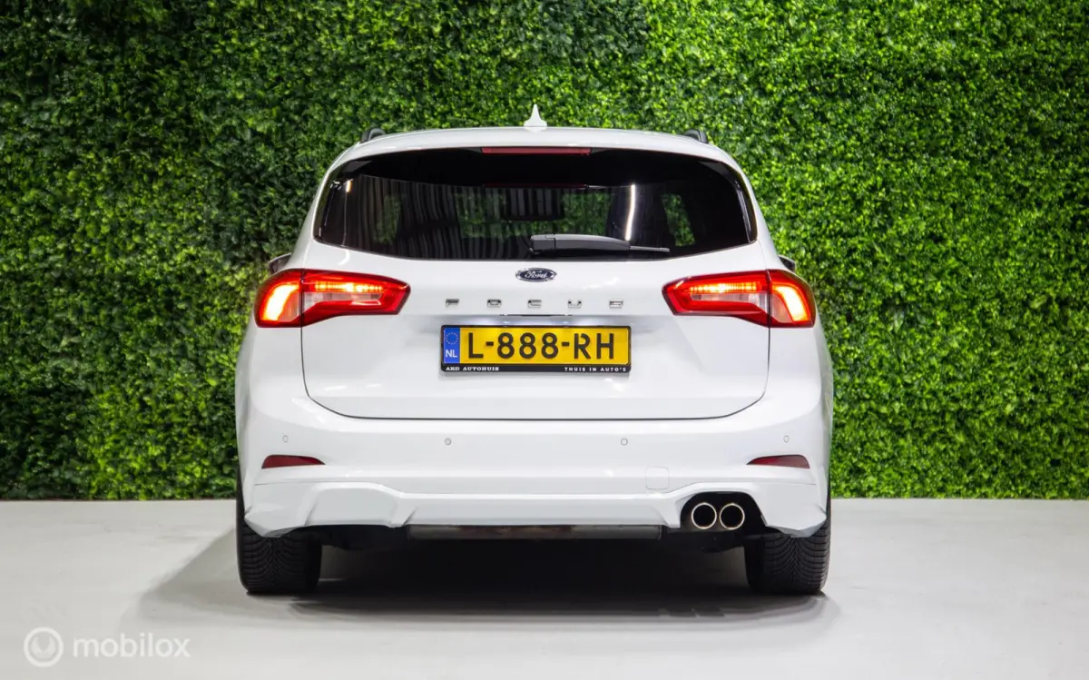 1.5 EcoB ST-Line|Winterpack|PDC|Carplay|