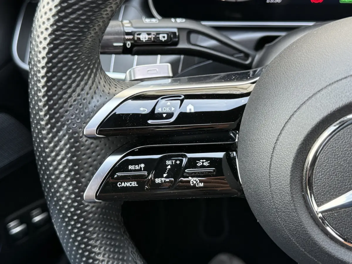 300 e AMG Line | Pano | Trekhaak | Distronic | Memory | 360* Camera