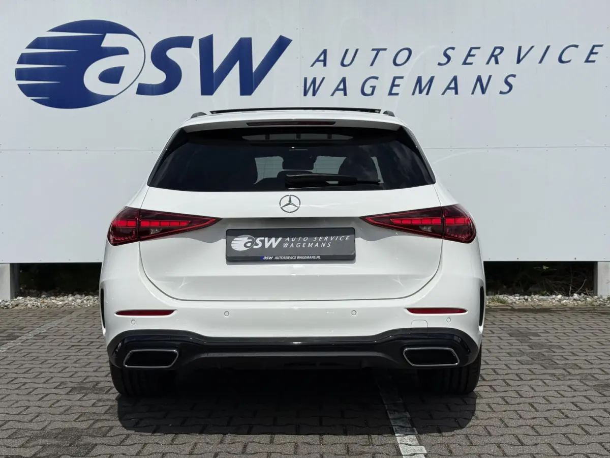 300 e AMG Line | Pano | Trekhaak | Distronic | Memory | 360* Camera