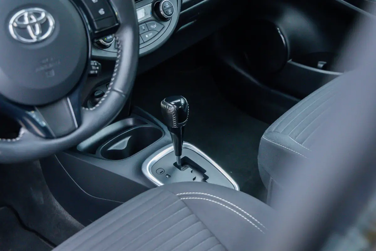 1.5 Hybrid Active | Camera | Cruise control | LM velgen | Airco | Clima | Achteruitrijcamera | Airco (automatisch) | Cruise control